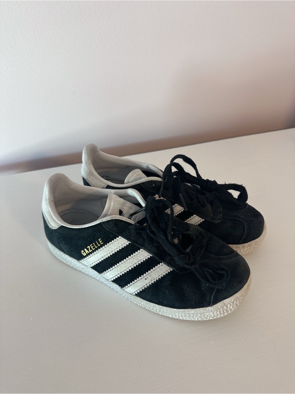 Adidas gazelle samba sneaker size 1